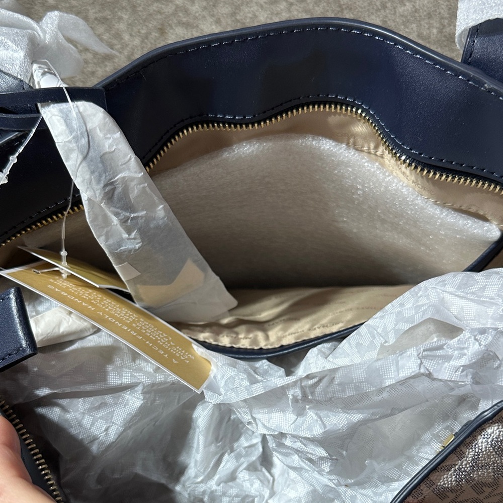 Michael Kors Whitney Small Signature Logo Tote navy and white with gold accents - Picture 9 of 10